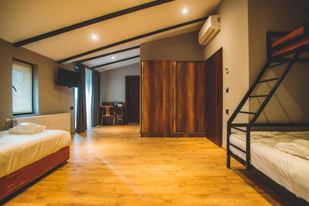 Boutique Hotel Kviria テラヴィ エクステリア 写真